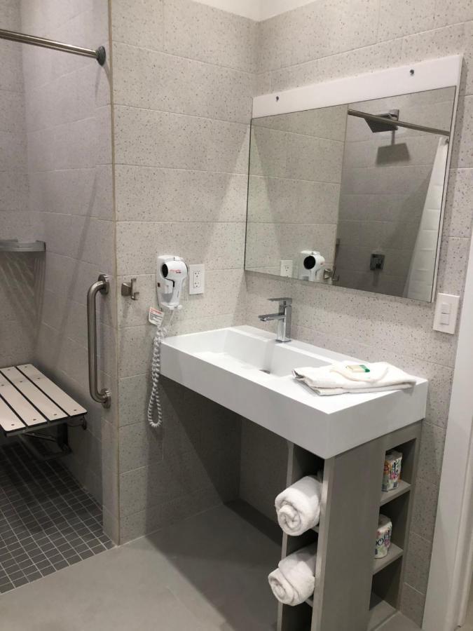Hotel Ponce De Leon Коръл Гейбълс Екстериор снимка