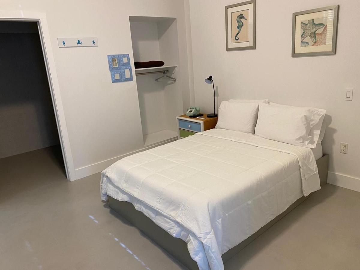 Hotel Ponce De Leon Коръл Гейбълс Екстериор снимка